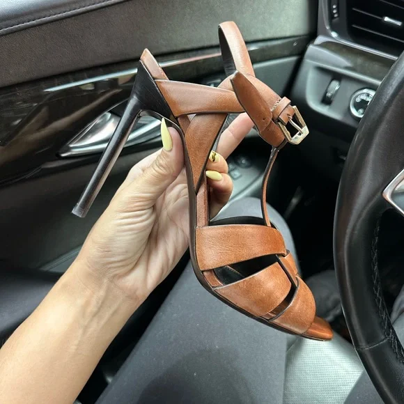 Yves Saint Laurent Tribute woven leather sandals - Picture 9 of 11